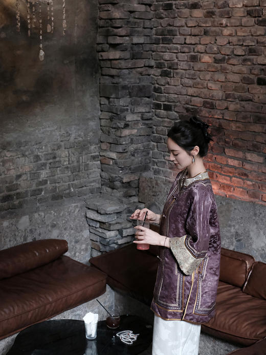 盛唐婧 |重磅香云纱对襟拼接外套 商品图11