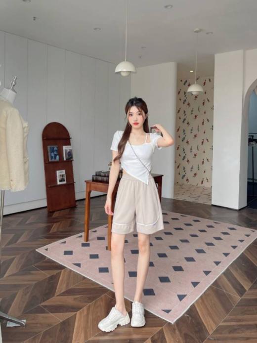 🎈【骆柒柒奶油系•云朵小标短裤8066】✅ 自带空气层面料❗️柔软级的天花板 ✅ 高腰、阔腿、简单素净的款一点也不挑人🔥 商品图3