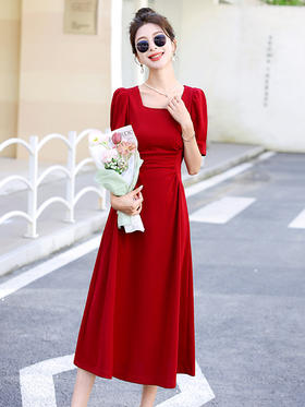 HRFS-96619夏季上新气质时尚法式名媛风设计高级感修身显瘦方领连衣裙
