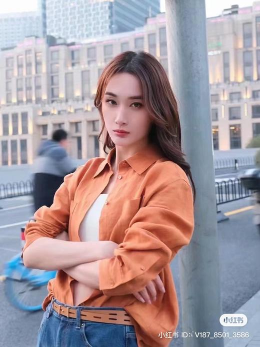 63-1 排他性独家圆正 小禾比利时亚麻平纹布衬衫 活色生香 热门新色 商品图1