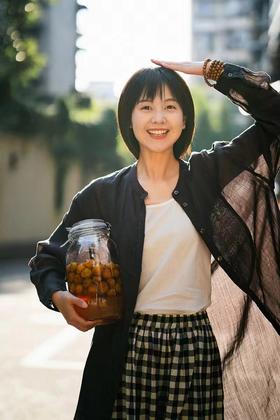 松弛又有筋骨的