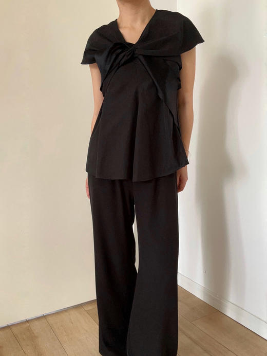 VC｜SS24056 Philou twist top [ 短袖  黑 / 白 ] 商品图0