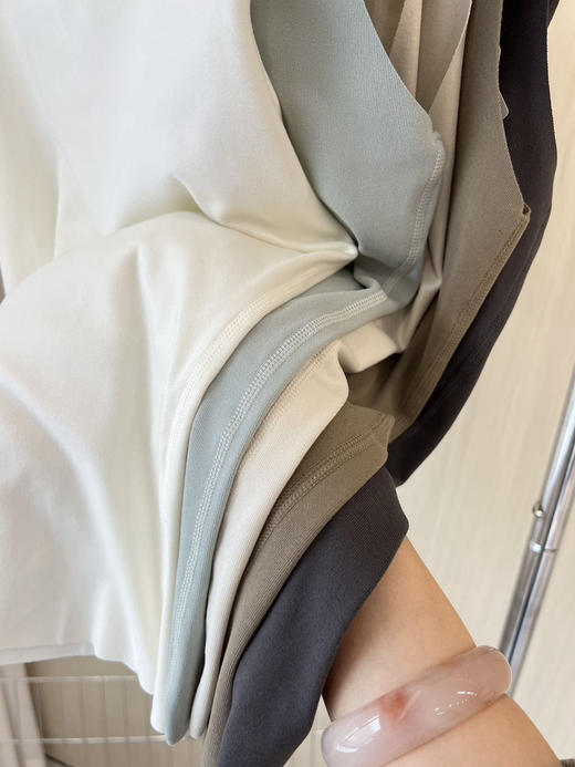 U家正pin。无痕肌底背心 均码90-130斤可穿 商品图3