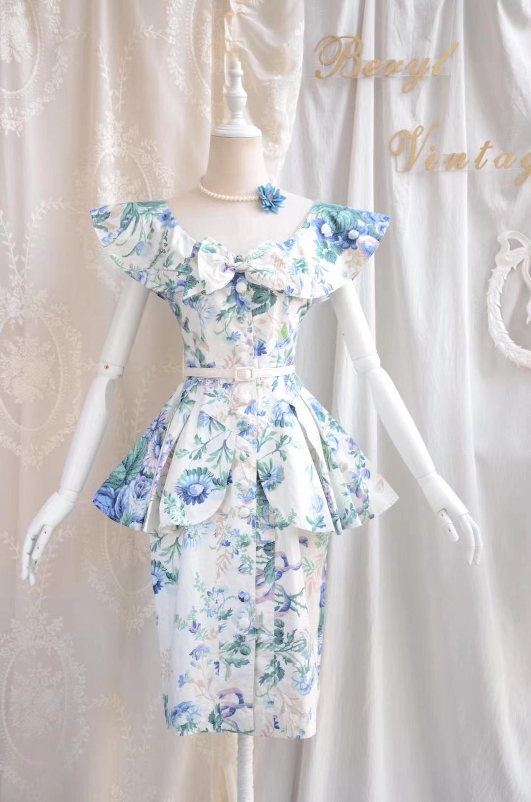【投稿】喵娘精工@M81《罗莎蒙德·世上的玫瑰》复古vintage收腰花柄裙