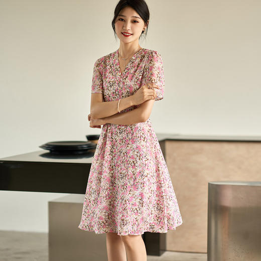 米思阳2025夏季新款优雅知性V领连衣裙收腰宽松碎花A字裙女1125 商品图5