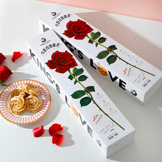 【牛奶玫瑰曲奇】玫瑰插画包装礼盒 曲奇是浪漫玫瑰花造型，添加真重瓣红玫瑰花瓣， 入口只有奶香和玫瑰香，口感绵密，一口沦陷! 商品图2