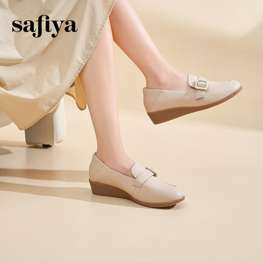Safiya/索菲娅2024新款 软底真皮坡跟休闲乐福小皮鞋 SF43111404 商品图0