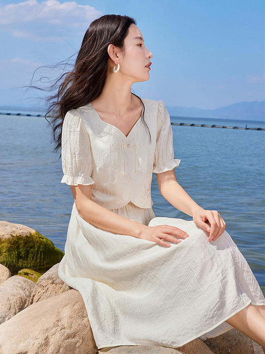 【专属特价】熙世界泡泡袖新中式国风盘扣桃心领假两件装连衣裙女2025夏新款 商品图0