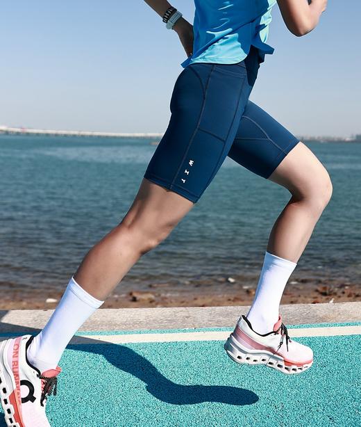 BODYWIT身体智慧女疾塑半弹紧身肤感速干提臀收纳五分裤马拉松 商品图2