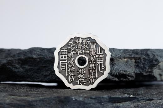 矩德泉坊 纯银手作   山鬼八边形（4厘米版）Q2403000768 商品图3