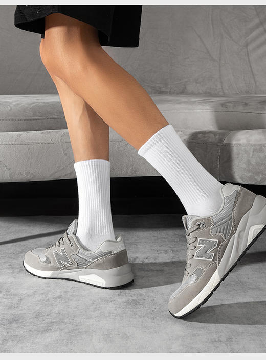 （58元/5双）薄款运动潮流中筒袜MC7027 商品图3