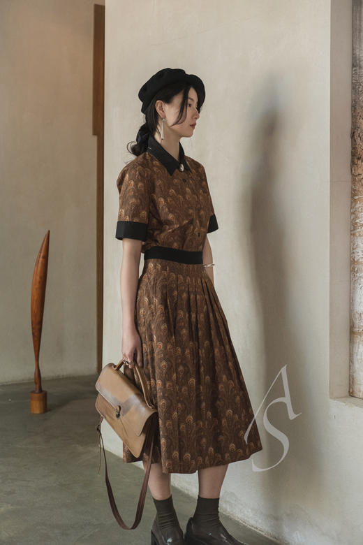 Margaret Howell 烟草棕翎羽印花府绸寛褶半裙 商品图0