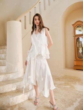 白色水晶光纱不规则荷叶边无袖外搭