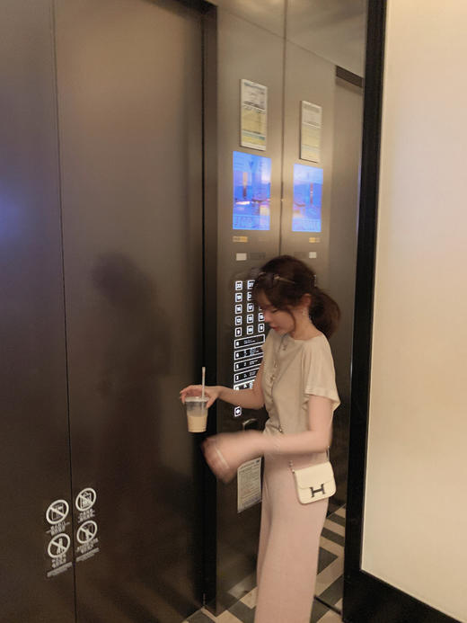 金蘑菇菇【花瓣空调裤】 冰爽不挑腿型直筒针织裤 商品图1