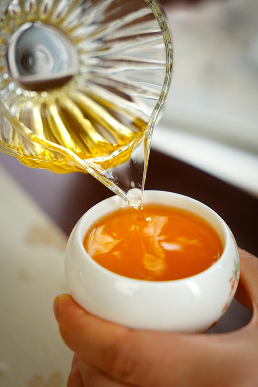 比薄荷塘还好喝！【2015哆依树】老生茶 --易武森林高杆之王！来自原始森林的奇香奇韵！ 商品图13