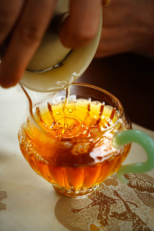 比薄荷塘还好喝！【2015哆依树】老生茶 --易武森林高杆之王！来自原始森林的奇香奇韵！ 商品图8