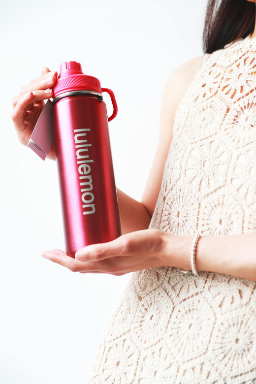 710ml大容量，380元一枚の户外保冷水杯。不锈钢瑜伽水瓶A050866 商品图0