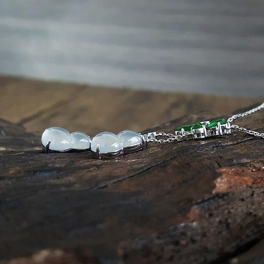 【天然正品】AU750收藏级白金镶钻镶高冰种双葫芦造型翡翠（福禄双全）吊坠项链260424XY26 商品图3