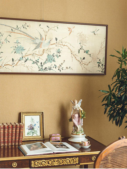 【已售】独角鹿西洋古董19世纪晚期中国出品「锦上添花」传统花鸟主题白缎地粤绣挂屏 商品图2