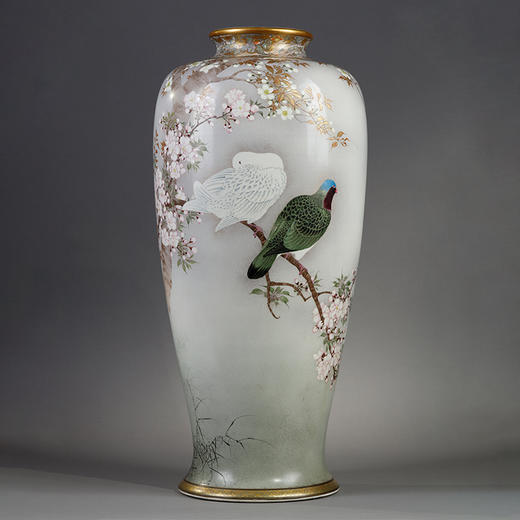 独角鹿西洋古董1890年代日本明治时期出品今尾景年风格「春樱鵓鴿図」主题錦光山造款萨摩烧花瓶 商品图0