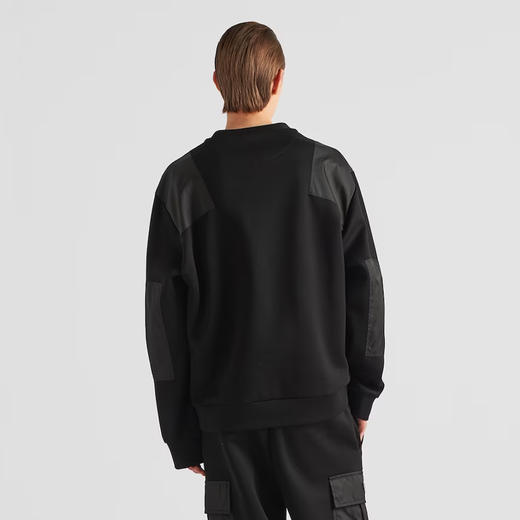 PRADA 普拉达 男士珐琅金属三角形徽标棉质运动卫衣 黑色 UJL35B 11JE F0806 商品图2