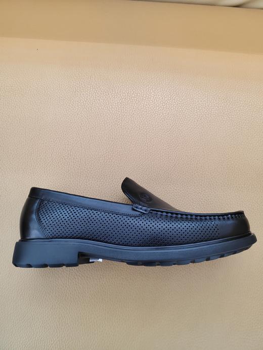 金利来皮鞋·商务正装款·简约大方·精选牛皮·两侧冲孔设计·透气性更佳·EPR大底轻便舒适 商品图2