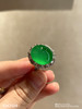 4262504，玻璃艳绿蛋面戒指，具体价格微信咨询 商品缩略图0