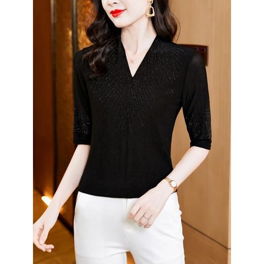 HT-2795实拍 新款气质百搭V领修身显瘦烫钻纯色中袖打底衫 商品图2