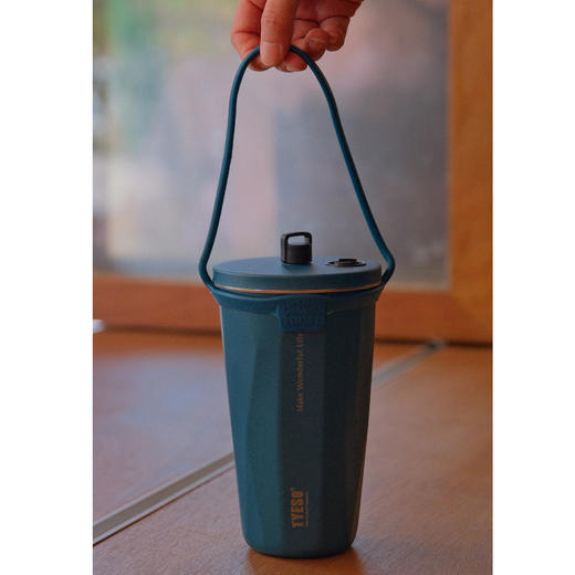 【方便携带！时尚吸管咖啡杯】泰硕新款不锈钢咖啡杯冰霸保温车载吸管杯真空大容量水瓶子，可伸缩304不锈钢吸管 防尘防菌。ry 商品图8