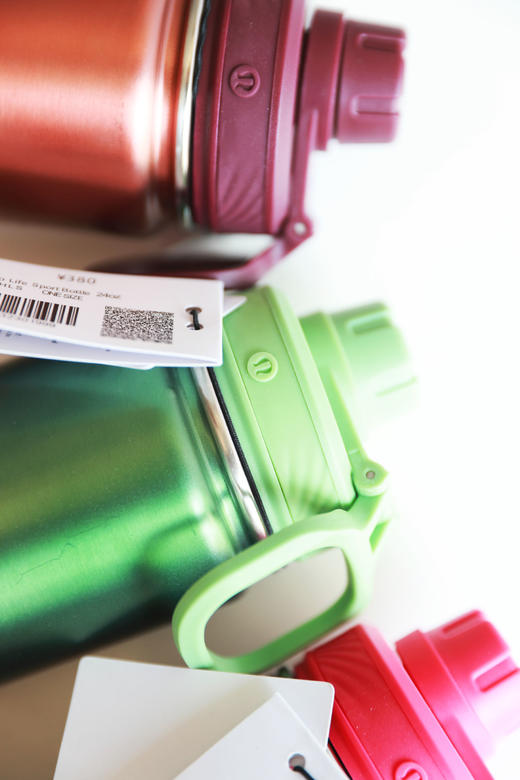 710ml大容量，380元一枚の户外保冷水杯。不锈钢瑜伽水瓶A050866 商品图1