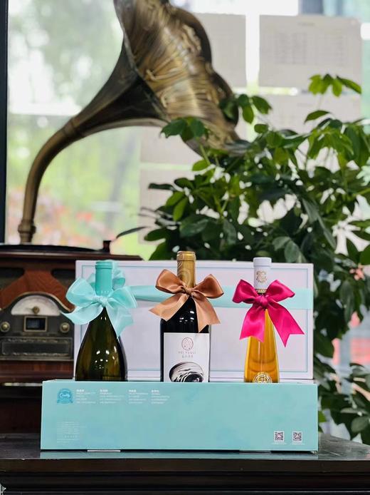 红白葡萄酒尊享礼盒| 中国最佳甜葡萄酒”“最华北最佳葡萄酒”、中国年度最佳白葡萄酒” 中国最具性价比葡萄酒”、中国年度最佳葡萄酒”，最佳宁夏产区葡萄酒” 中国年度最佳红葡萄酒” 最佳马瑟兰品种葡萄酒 商品图7