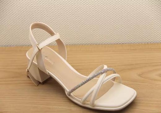 豪行2023年夏23230138超软后跟不磨脚真皮女凉鞋 商品图1