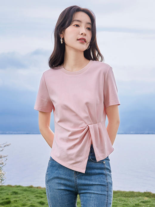 【专属特价】熙世界正肩褶皱收腰开叉短袖T恤女设计感不规则别致上衣24夏装 商品图2