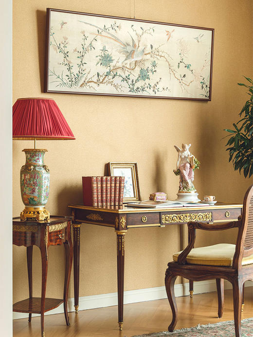 【已售】独角鹿西洋古董19世纪晚期中国出品「锦上添花」传统花鸟主题白缎地粤绣挂屏 商品图0