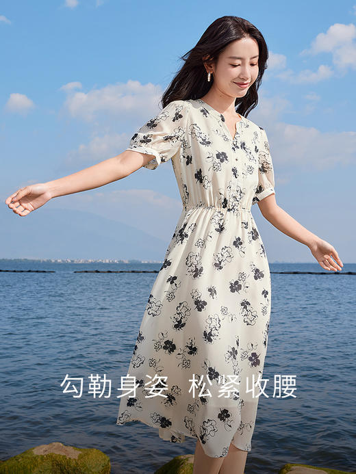 【专属特价】熙世界法式气质连衣裙2025夏季新款温柔风水墨印花碎花雪纺裙子 商品图1