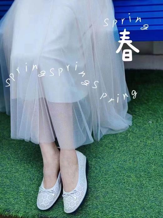 雅乐士春夏女头层软牛皮镂空花纹坡跟舒适浅口单鞋 商品图2