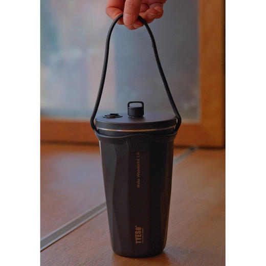 【方便携带！时尚吸管咖啡杯】泰硕新款不锈钢咖啡杯冰霸保温车载吸管杯真空大容量水瓶子，可伸缩304不锈钢吸管 防尘防菌。ry 商品图5