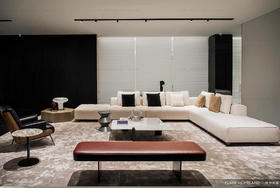 古德曼沙发, 线条与质感的交织运用