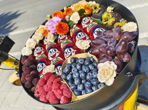 旺仔鲜花水果礼盒 商品图3