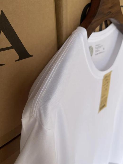 礼盒装镭射防伪标双面丝光液态长绒棉男士基础款纯色圆领短袖T恤 商品图5