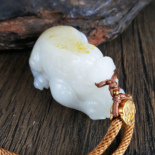 【天然正品】王广志苏工天然收藏级新疆真皮真籽招财貔貅造型和田玉籽料（富贵、吉祥）吊坠项链、手把件210424NJ13 商品图3