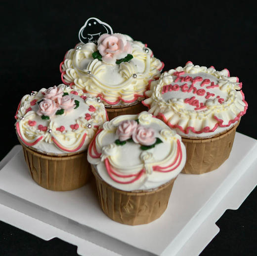 粉白复古杯子蛋糕(4枚装) 商品图1