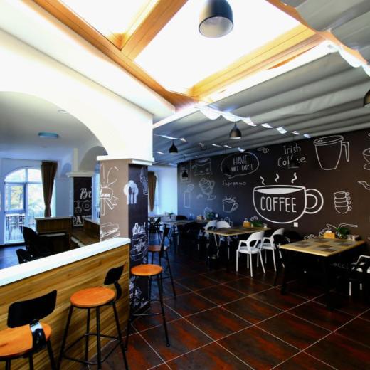 【烟台养马岛旅居】￥549起/双人1晚 --烟台隐居养马岛民宿度假套餐，欧式风情别墅，庭院深深，每一间客房望出去都是好景致 商品图3