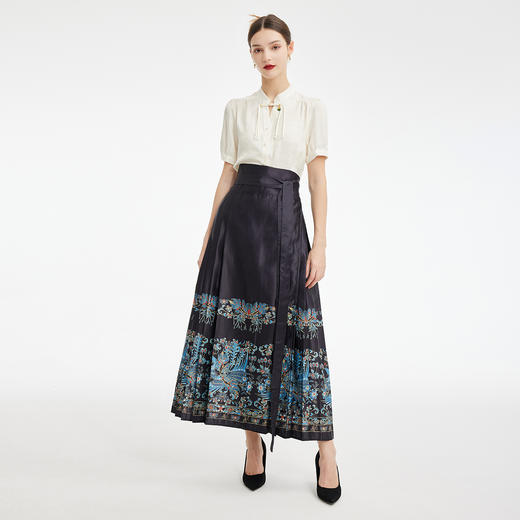 PF512斯尔丽2024新款复古印花马面裙新中式半裙高腰节长款半截裙 商品图3