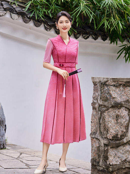 【高雅显年轻❗️轻奢复古长款连衣裙】用料奢华，彰显高贵，多种款式可选，复古黑色春夏款气质漂亮妈妈修身旗袍连衣裙，母亲节好礼L新年礼盒年货礼盒 商品图4