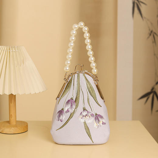 【南法小镇】古风旗袍珍珠提手绣花小方包QB 商品图1