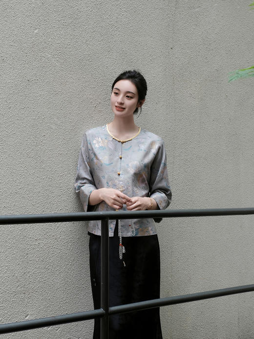盛唐婧 |真丝花罗百花齐放对襟外套 商品图7