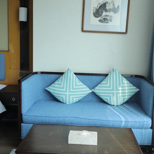 避暑贵州 | 黔西南兴义峰林悦山酒店旅居套餐，￥1199元起/单人7晚，2人起订，可选15/30晚旅居套餐 商品图4