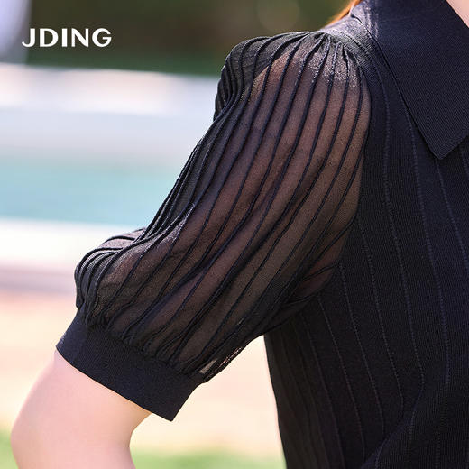 【商场同款】CJKJ501  “ 精美针织衫  ” 简约百搭黑色 腰封设计，巧妙提升腰线  灯笼袖缩窄肩宽  打造直角肩好穿显瘦 肌理感丰富微透的袖子 更有知性感 商品图6