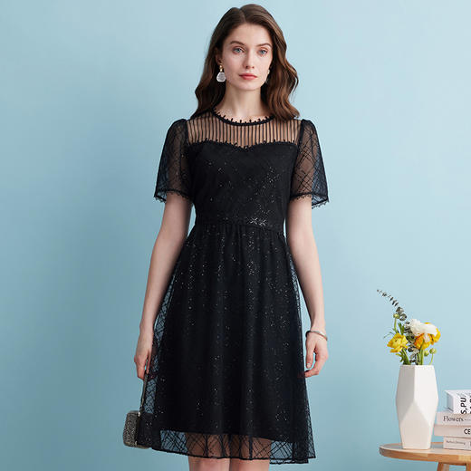 EITIE爱特爱夏季新款优雅蕾丝拼接连衣裙女7407158 商品图3
